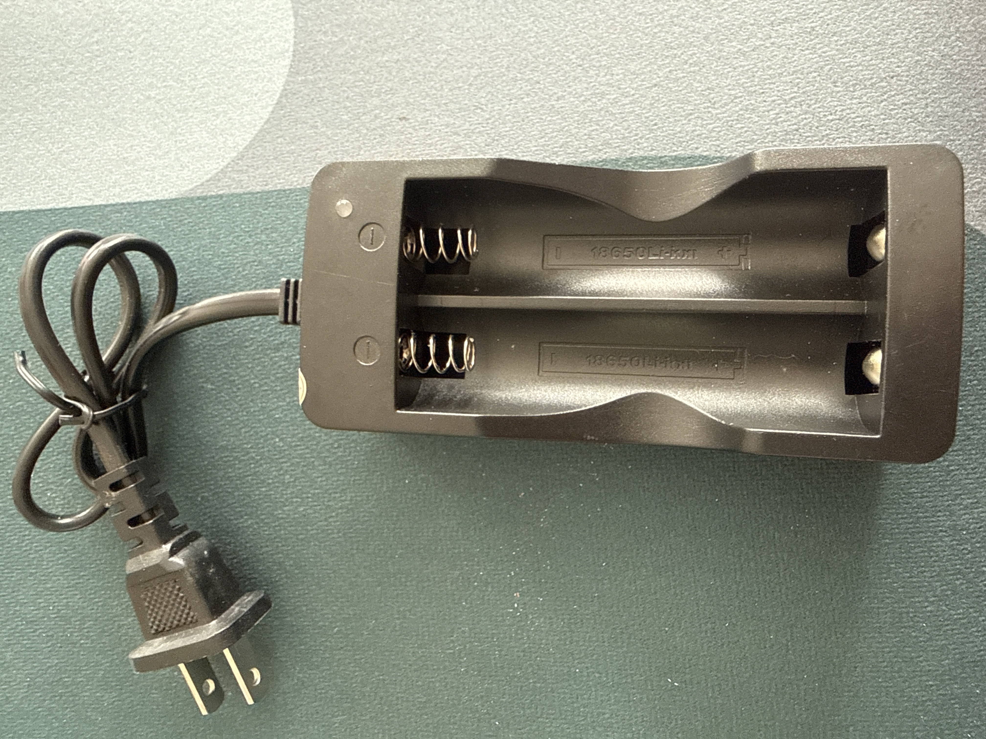 Cargador pilas grandes