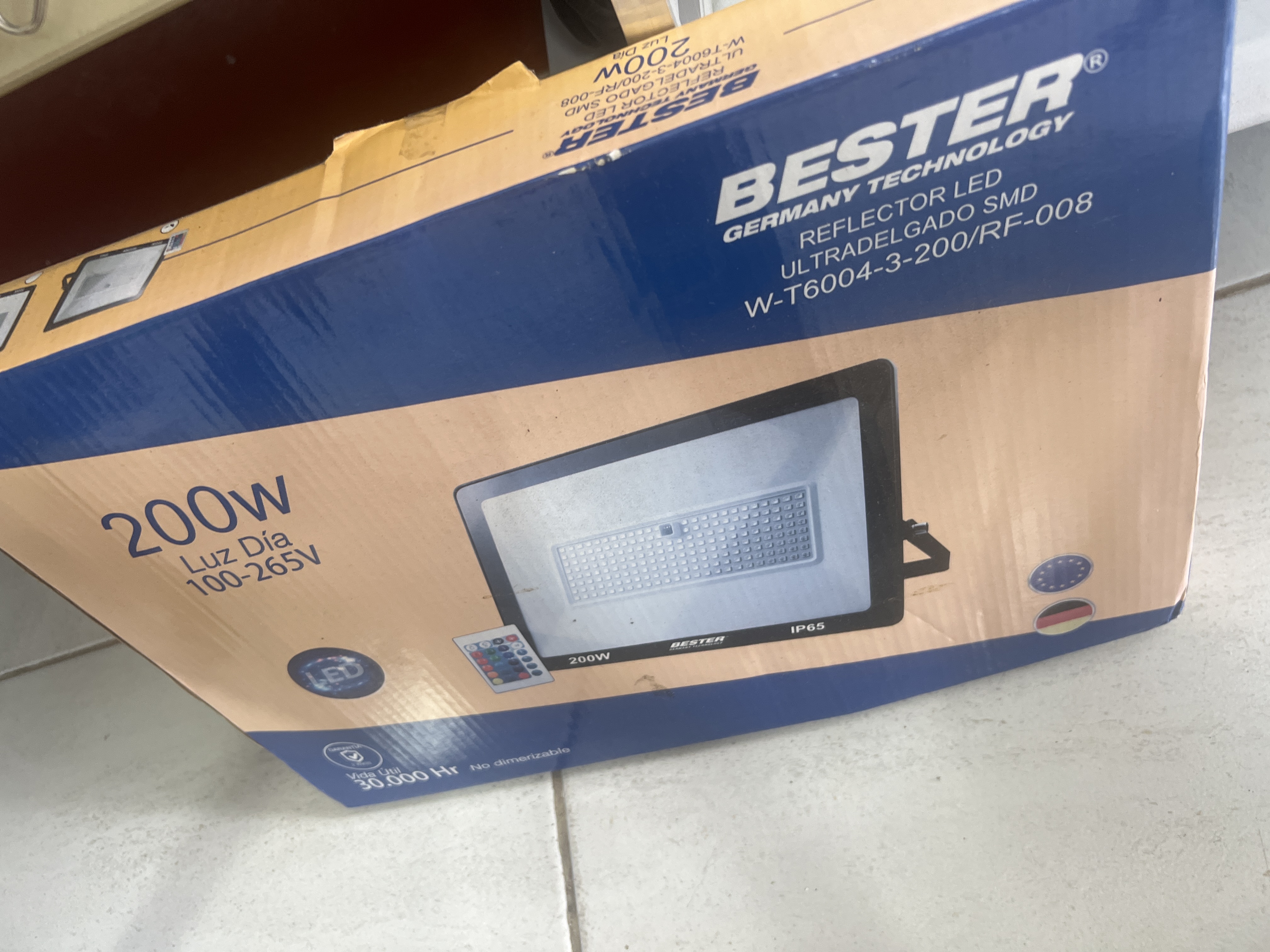 Reflector a color BESTER 200w