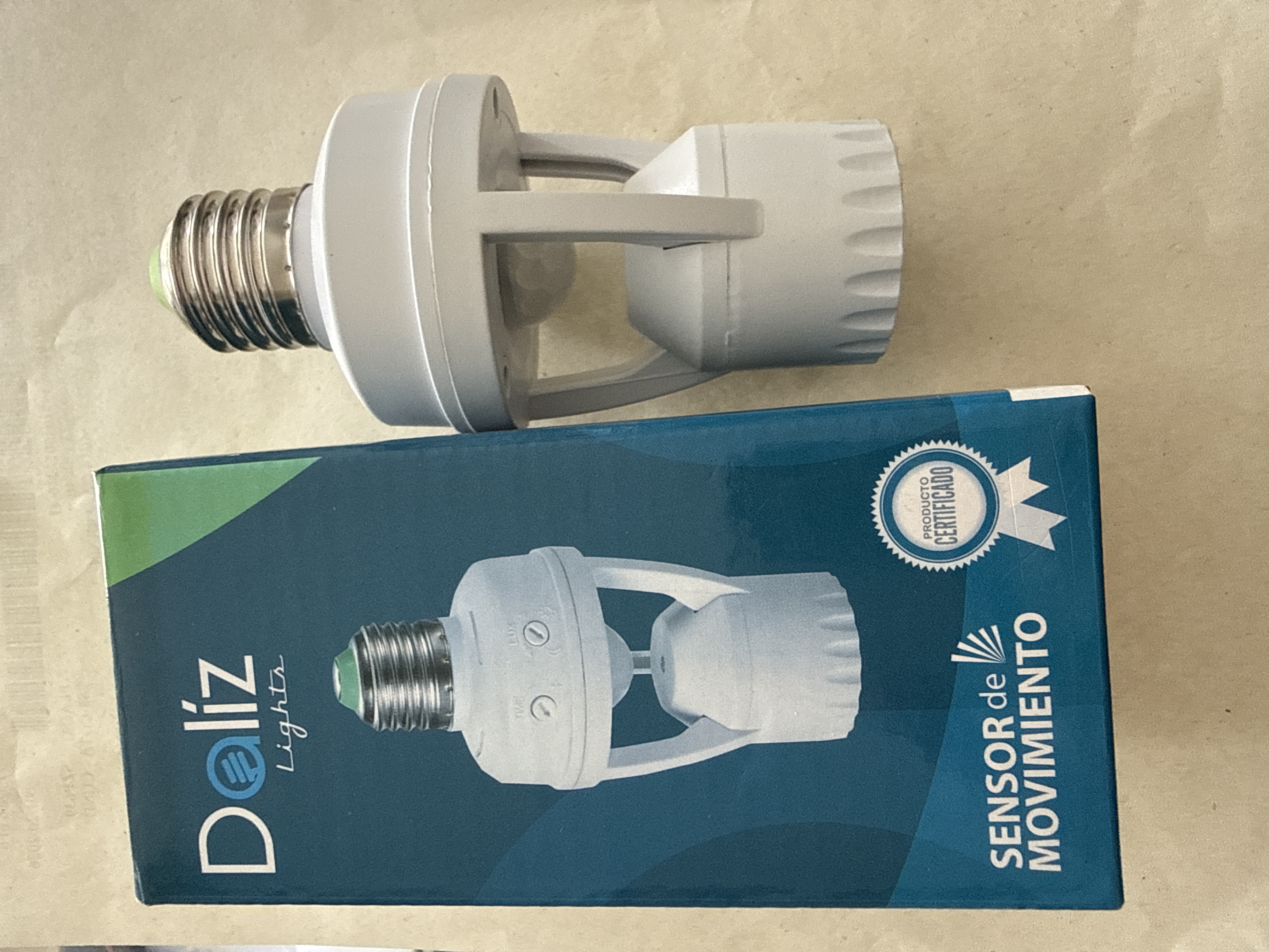 Sensor de movimiento para bombillos